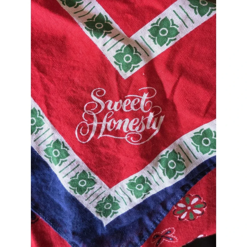 Avon brand type